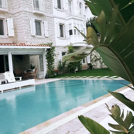 Peremere فندق ألاتشاتي