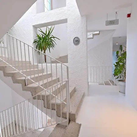 Peremere فندق 3*